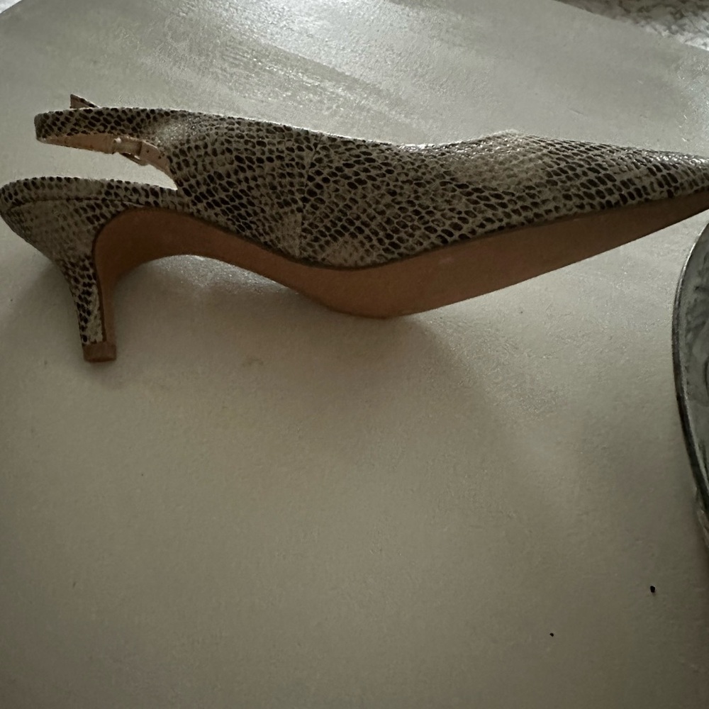 New Isaac Mizrahi Women's Animal Print Mid size US9 Heel Height Heels for Women - Picture 4 of 6